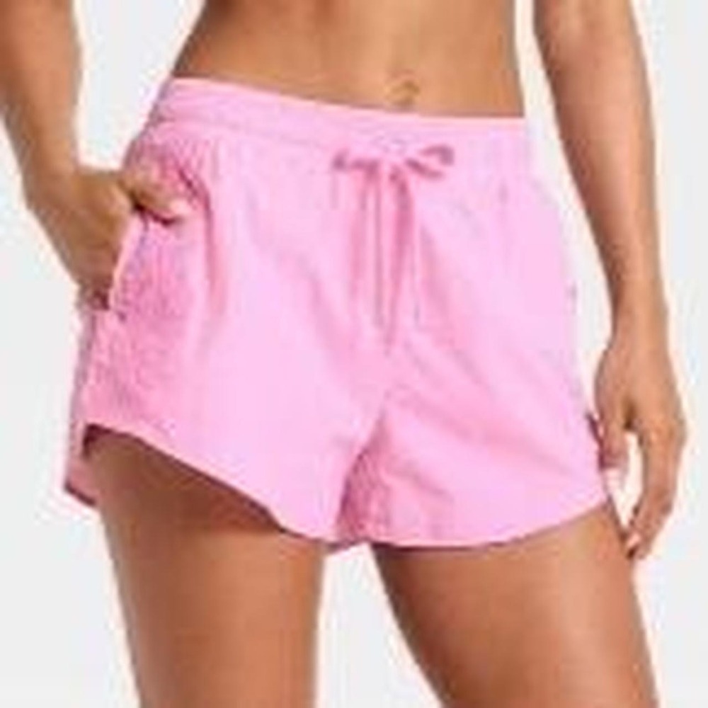 JoyLab Women's Crochet Trim Woven Mid Rise Shorts
